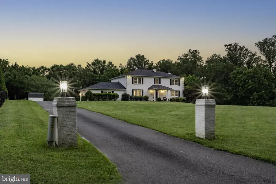 13111 SPRINGDALE ESTATES RD, Clifton, VA 20124