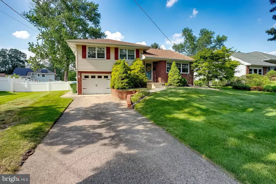 317 KINGSTON RD, Cherry Hill, NJ 08034