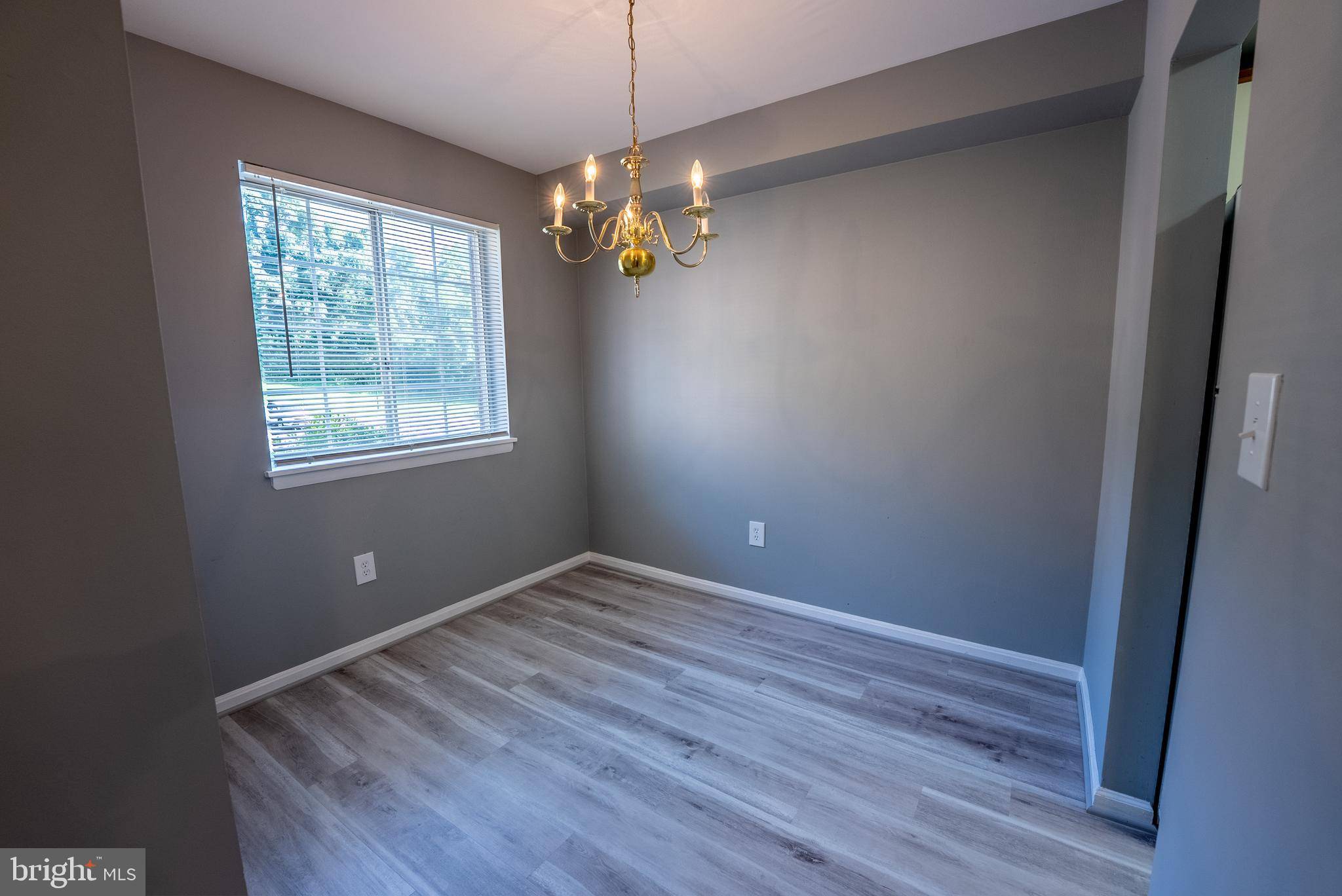 Woodbridge, VA 22192,1533 COLONIAL DR #204