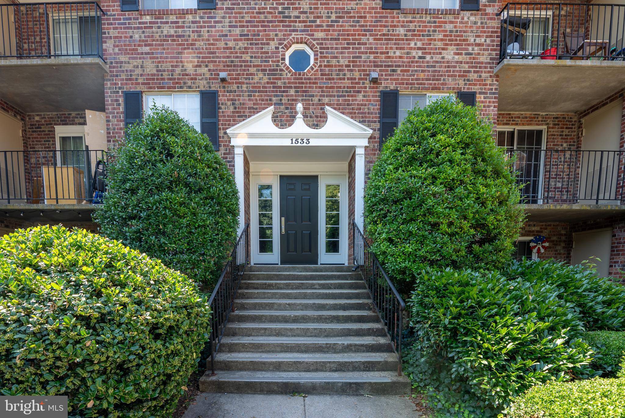 1533 COLONIAL DR #204, Woodbridge, VA 22192