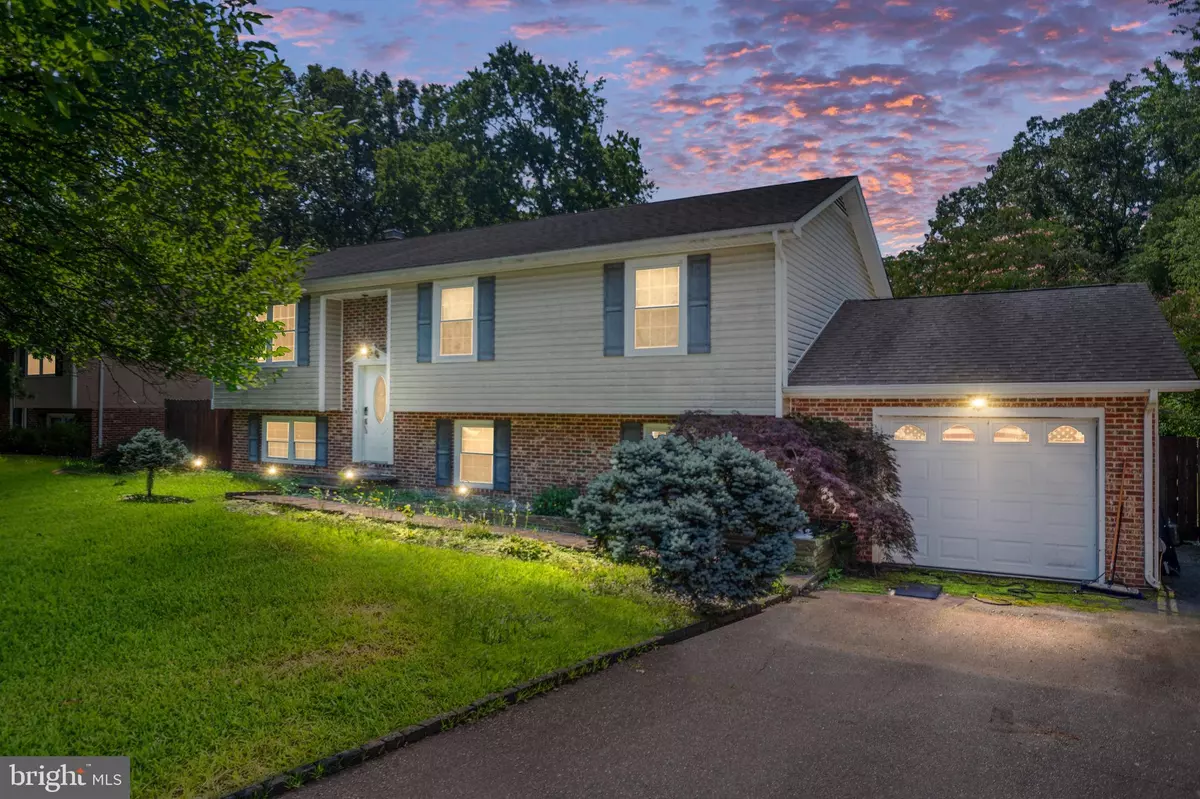 Fredericksburg, VA 22407,102 BREEZEWOOD DR