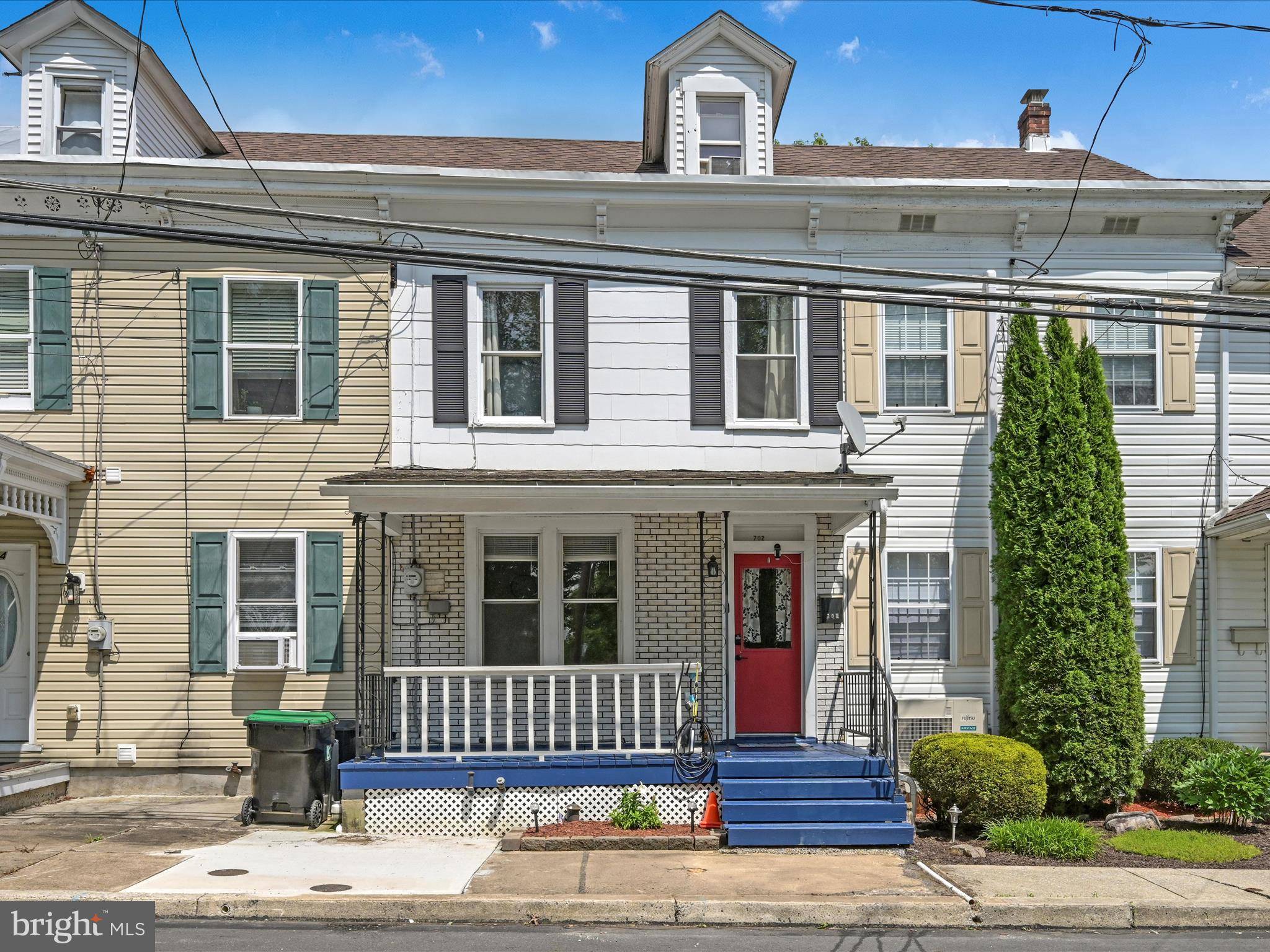702 N WARREN ST, Orwigsburg, PA 17961