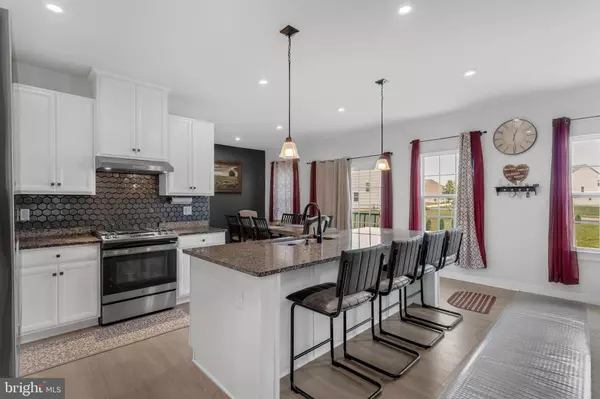 Woodstown, NJ 08098,96 KINGSBERRY LN