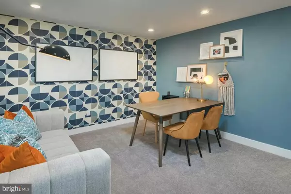 White Plains, MD 20695,10815 COSMIC PLACE