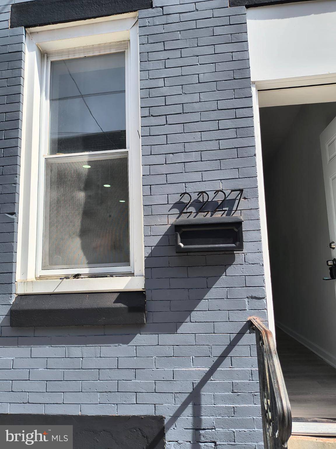 Philadelphia, PA 19146,2227 EARP ST