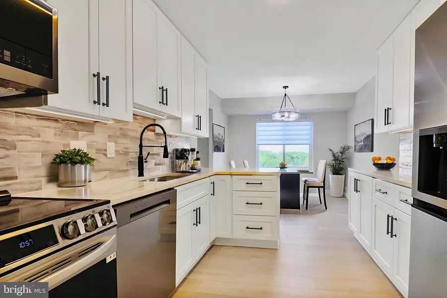 8360 GREENSBORO DR #818, Mclean, VA 22102