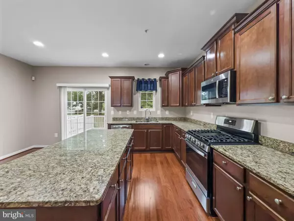 Glen Burnie, MD 21060,7425 WILLOW VIEW LN