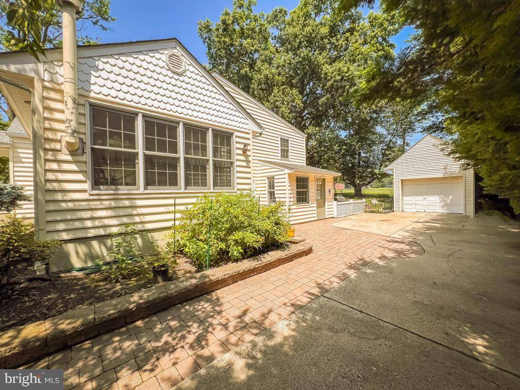 Morrisville, PA 19067,520 W PALMER ST