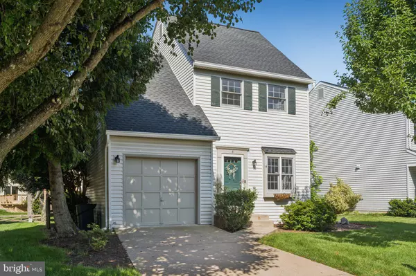 5 MCCARTY CT, Sterling, VA 20165