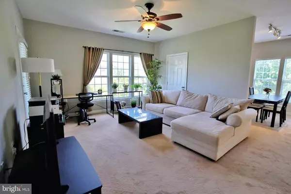 Brambleton, VA 20148,42480 ROCKROSE SQ #304