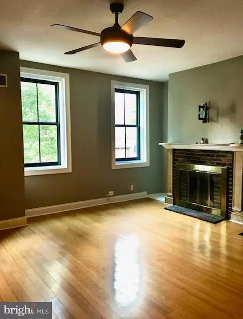 Philadelphia, PA 19123,102 FAIRMOUNT AVE