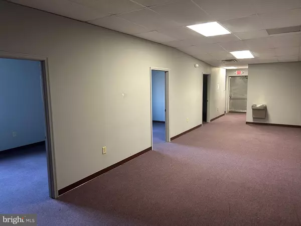 York, PA 17404,30 W 11TH AVE