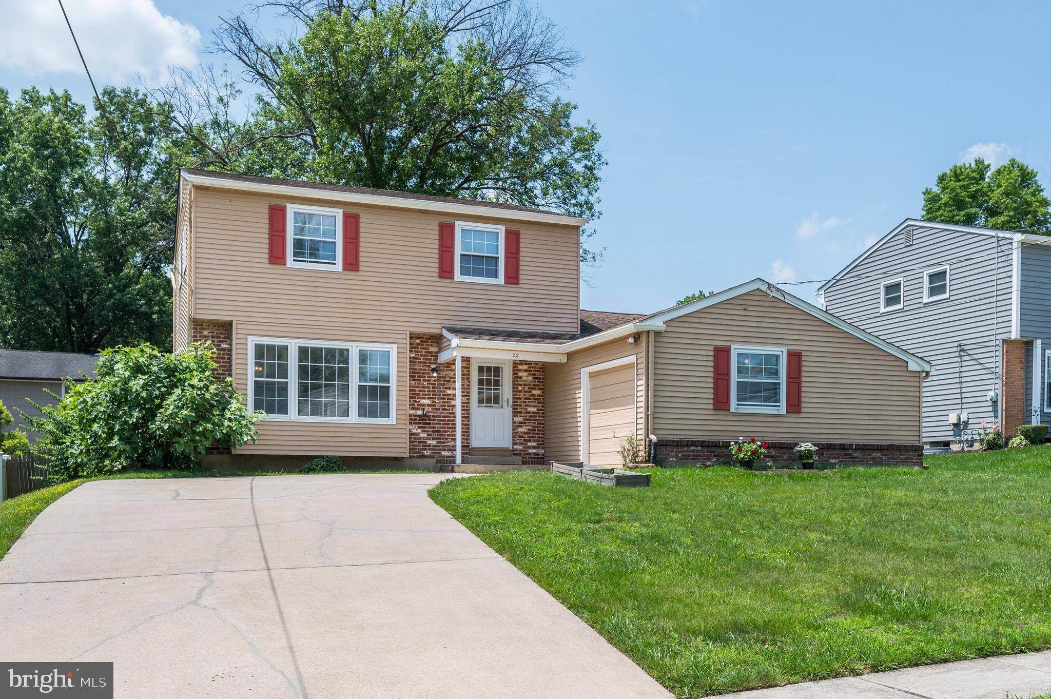 22 CLEMSON RD, Cherry Hill, NJ 08034