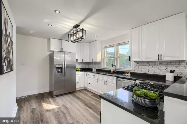 5409 HILLBURN AVE, Baltimore, MD 21214