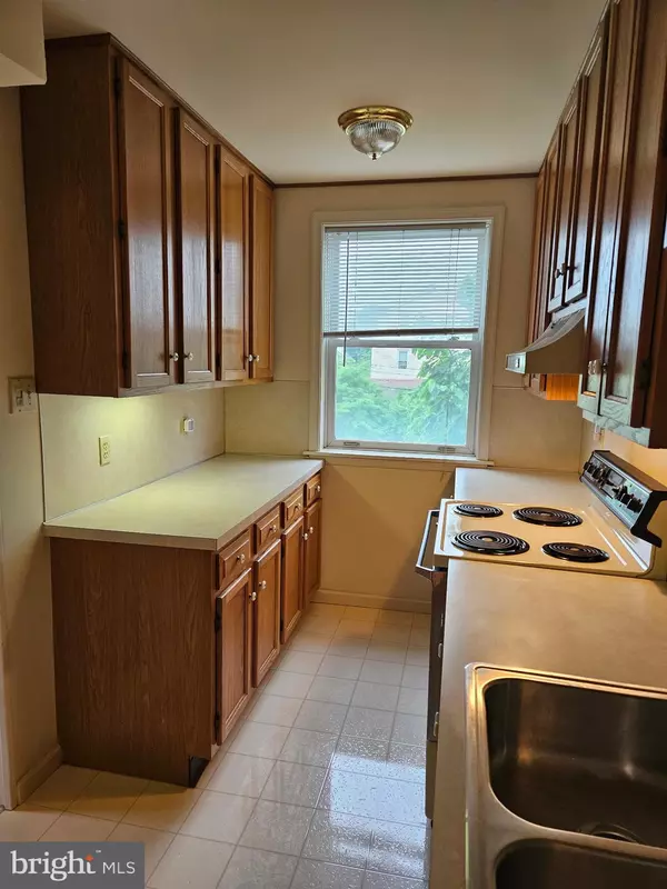 Glenside, PA 19038,7802 BEECH LN