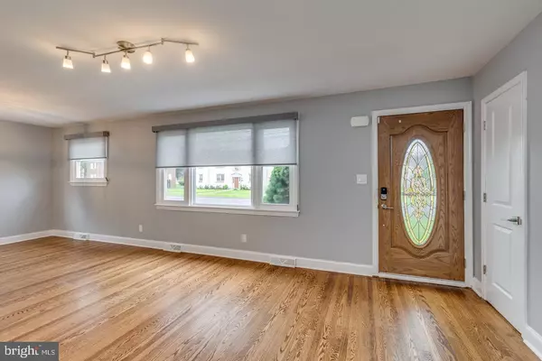 Cherry Hill, NJ 08034,27 MUNN AVE