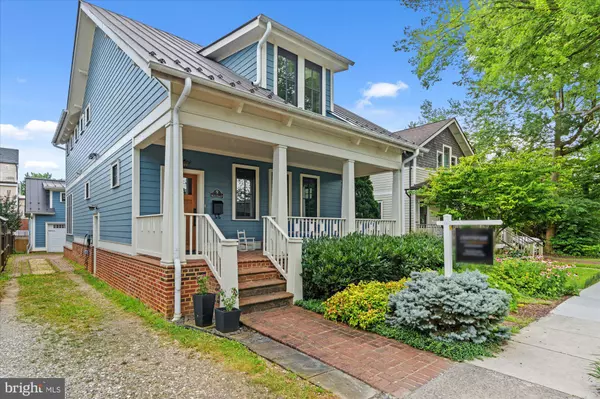 9 E WALNUT ST, Alexandria, VA 22301