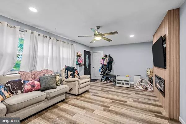 Langhorne, PA 19047,398 CEDAR AVE