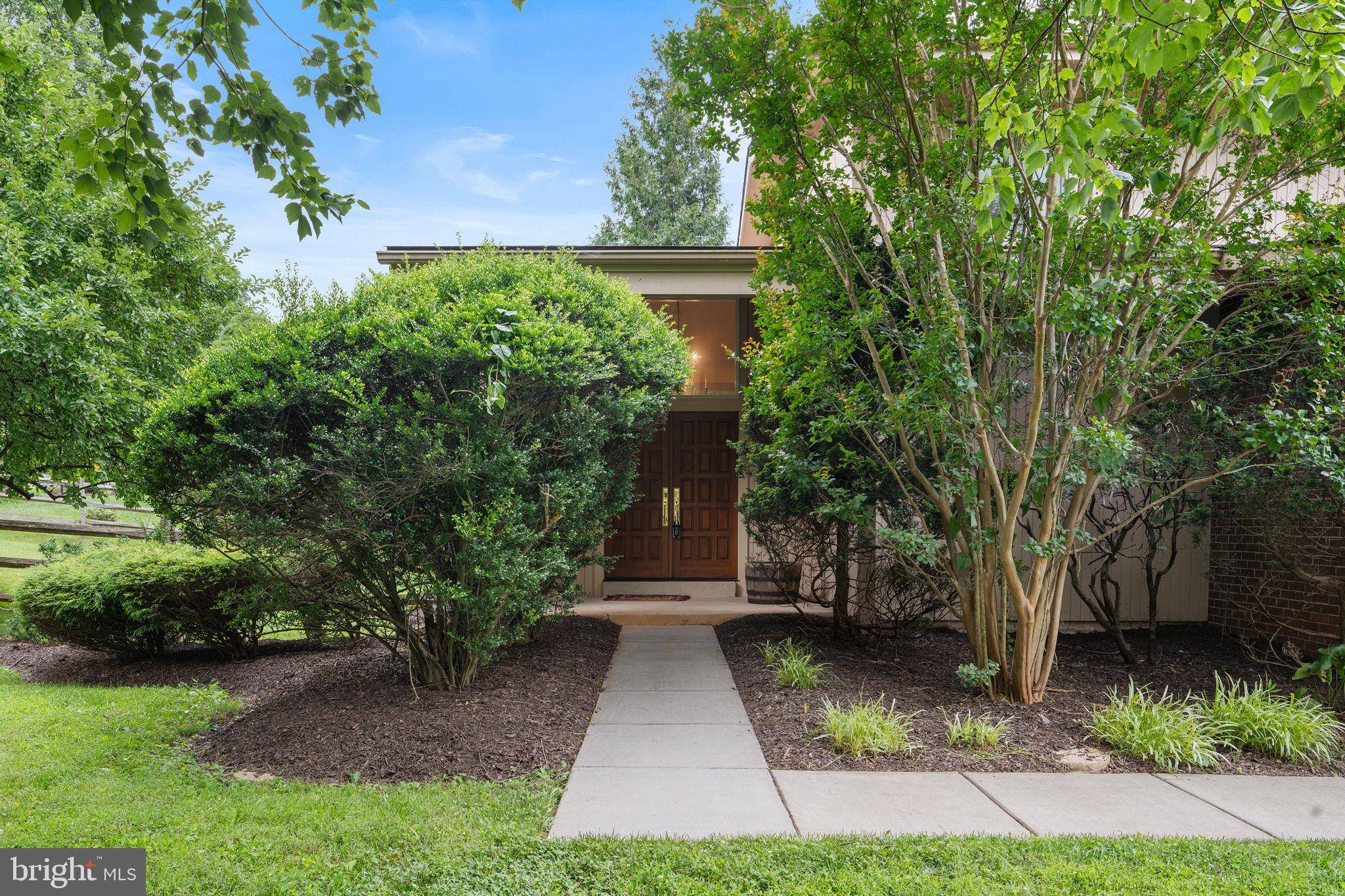 Potomac, MD 20854,11141 BROAD GREEN DR