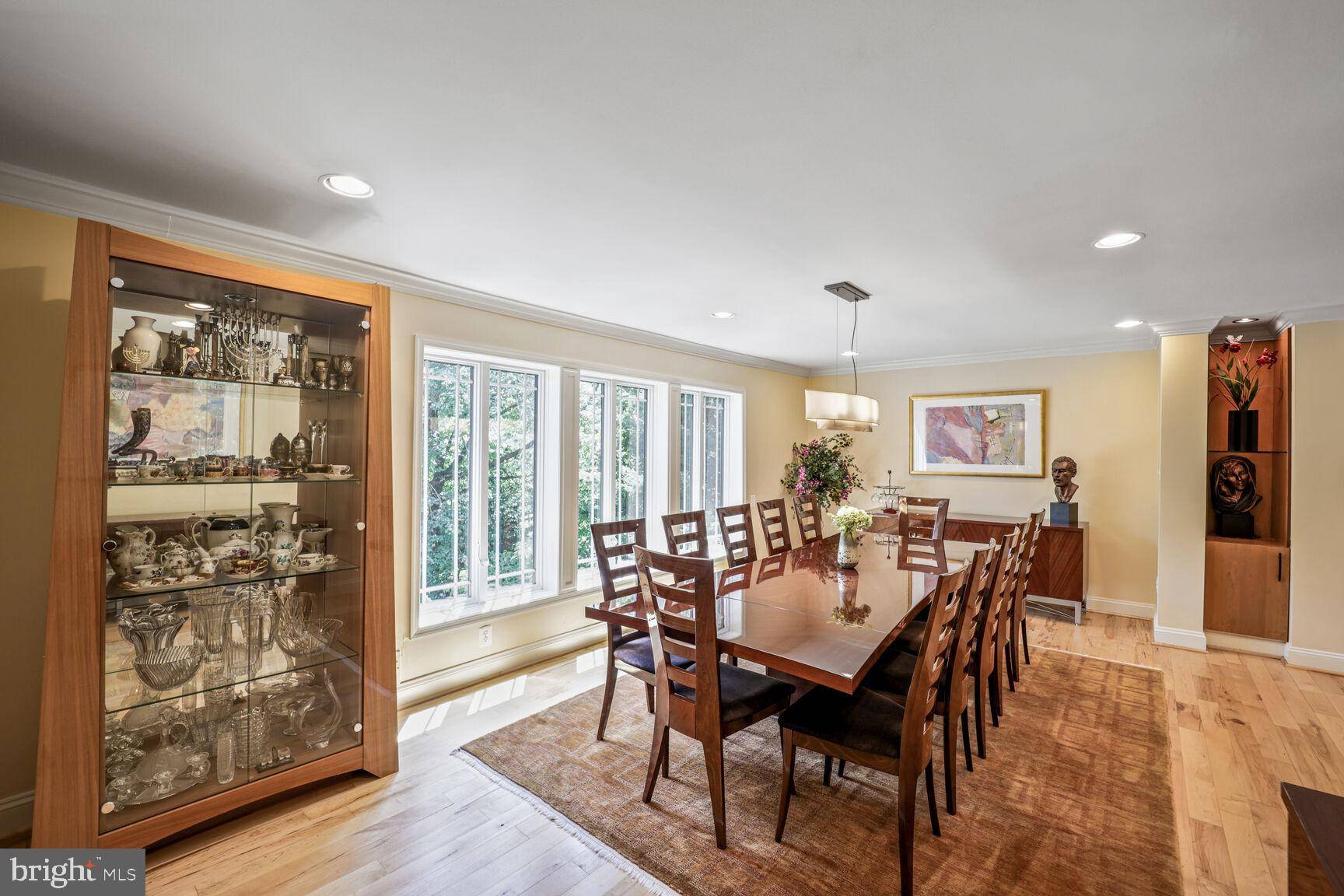 Potomac, MD 20854,7709 MARY CASSATT DR