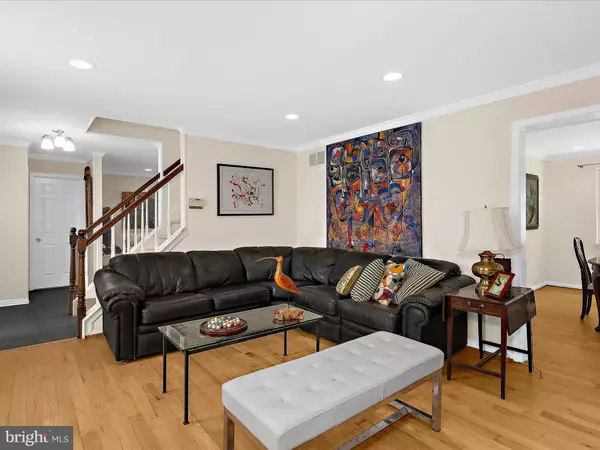 Pasadena, MD 21122,8230 OLNEY CT