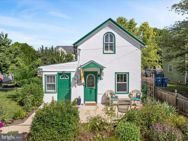 317 FIRST ST, Berryville, VA 22611