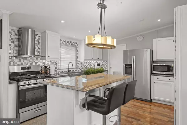 Lancaster, PA 17603,227 GREYFIELD DR