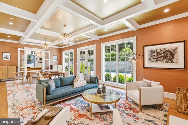 Washington, DC 20016,5537 HAWTHORNE PL NW