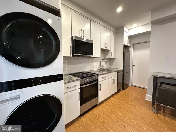 Arlington, VA 22201,922 N CLEVELAND ST #B