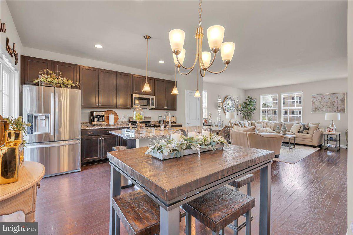 Deptford, NJ 08096,453 DOGWOOD DR