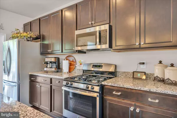 Deptford, NJ 08096,453 DOGWOOD DR