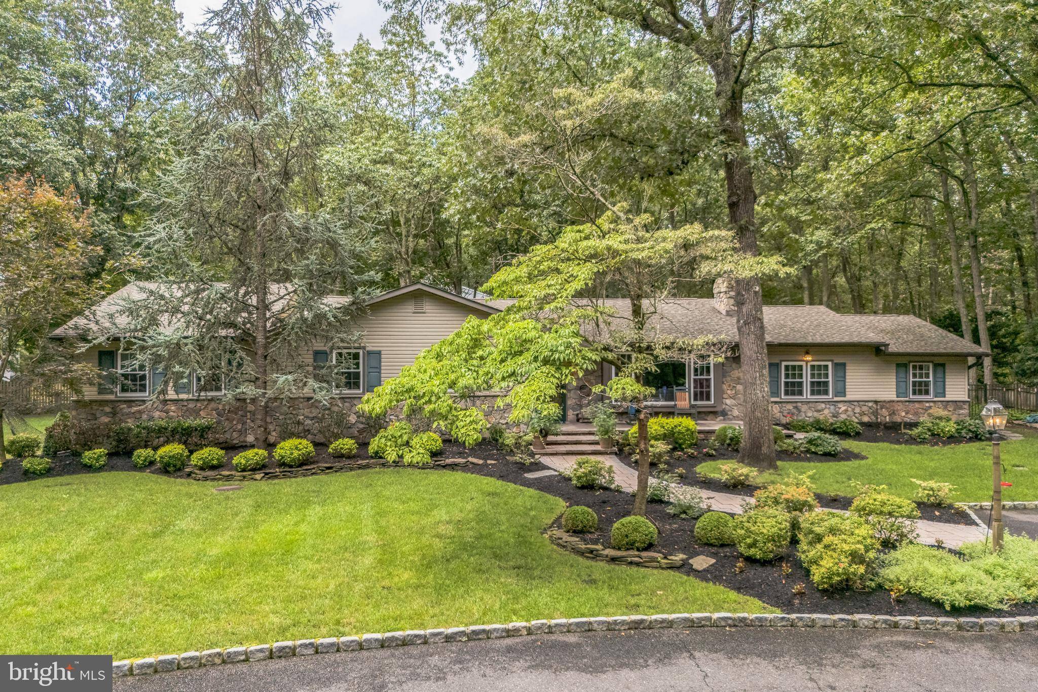 Medford, NJ 08055,1384 STOKES RD