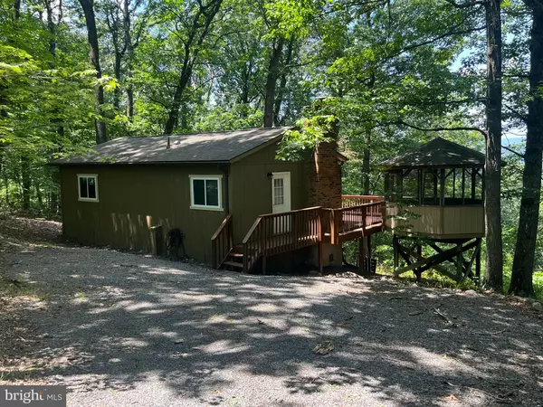 663 HILLTOP LN, Mount Jackson, VA 22842