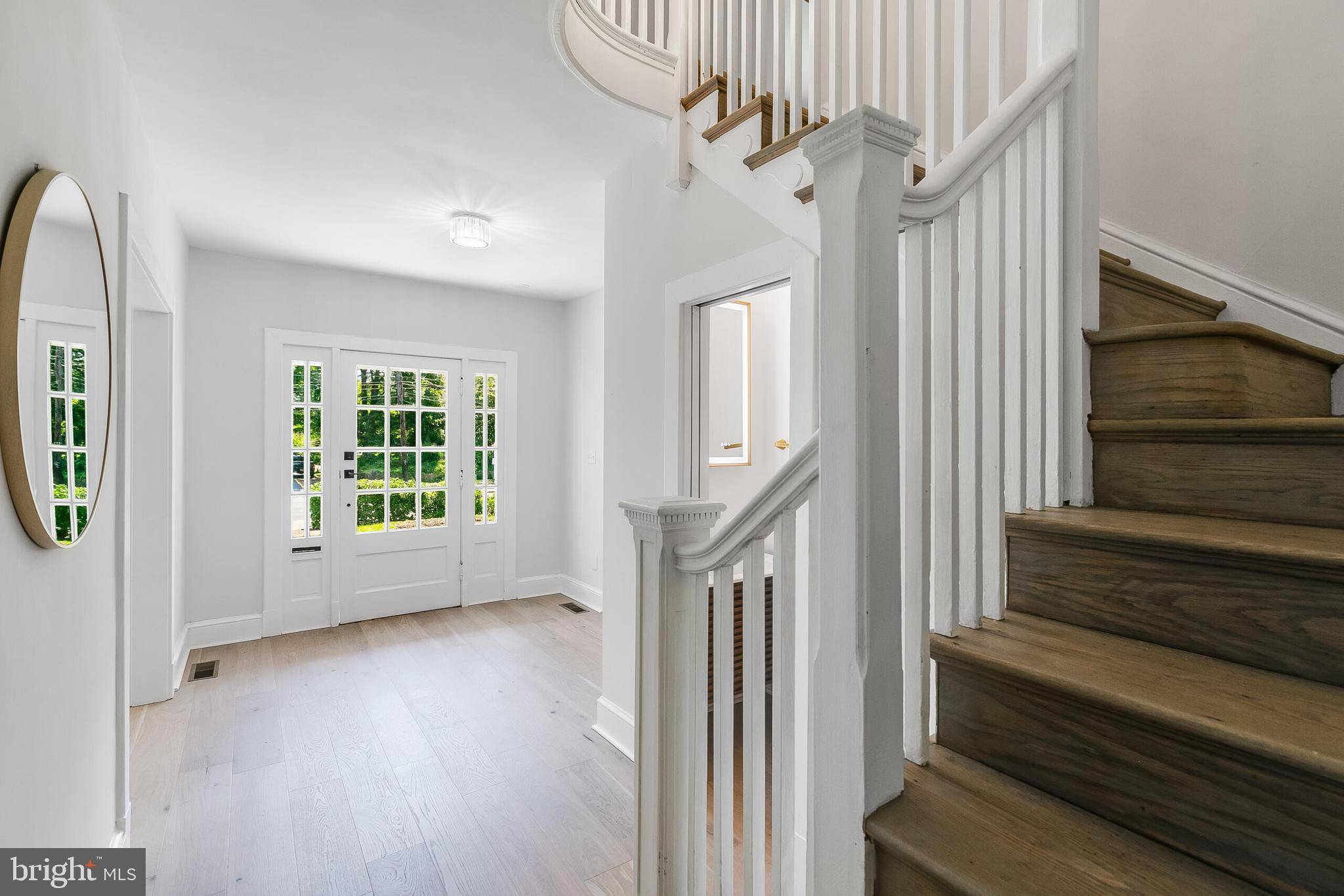 Chevy Chase, MD 20815,6818 CONNECTICUT AVE