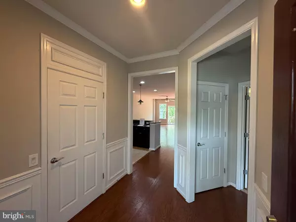 Fredericksburg, VA 22406,213 LONG POINT DR