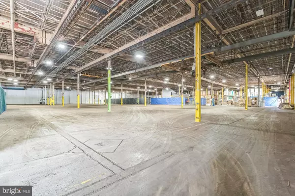 Fairless Hills, PA 19030,225 LINCOLN HWY #BLDG A, WAREHOUSE