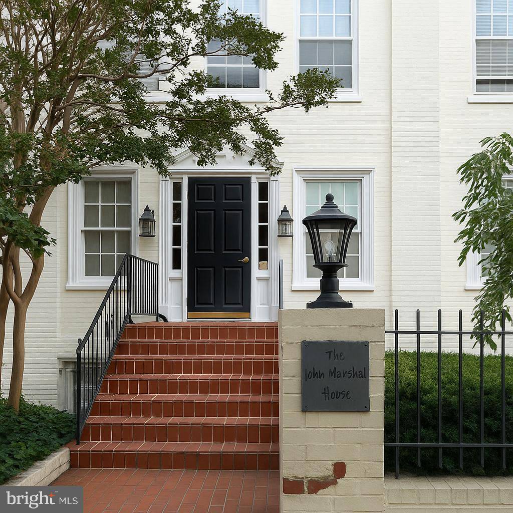 11 2ND ST NE #102, Washington, DC 20002