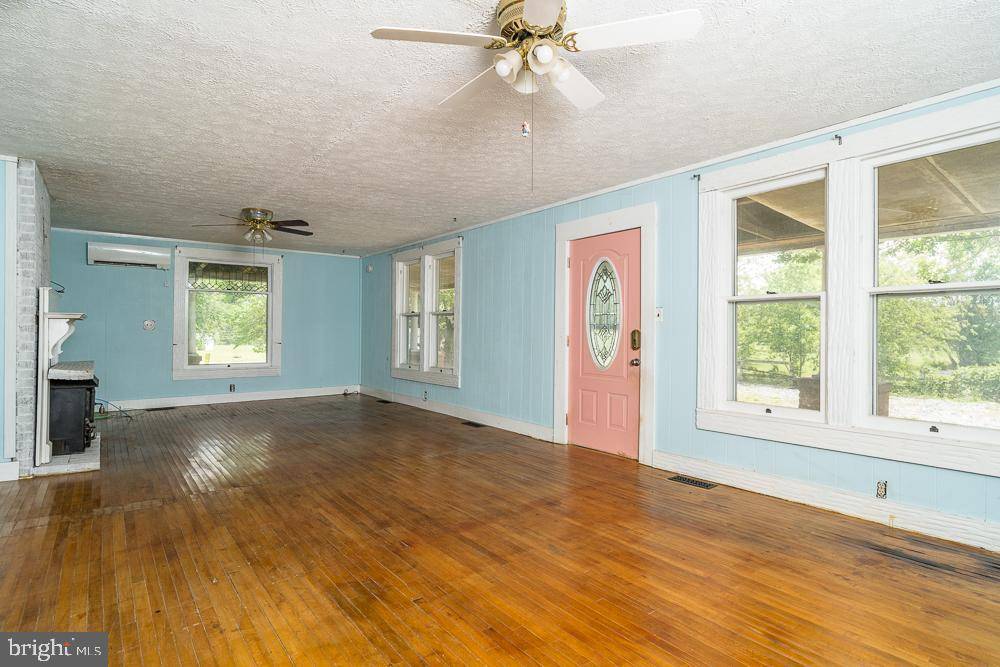 Scottsville, VA 24590,2315 ROLLING RD S