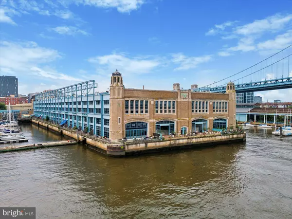 Philadelphia, PA 19106,7 N CHRISTOPHER COLUMBUS BLVD #130