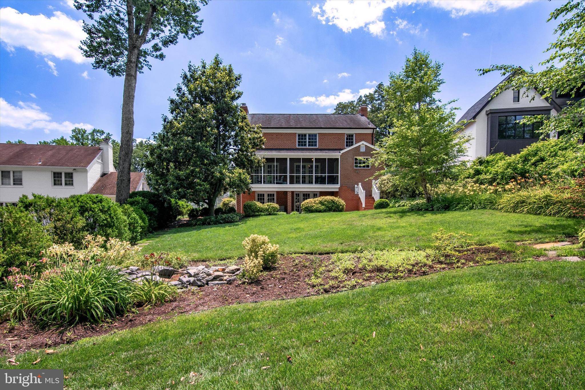 Alexandria, VA 22314,1305 TRINITY DR