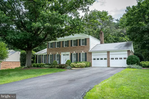 Mclean, VA 22102,1197 WINTER HUNT RD