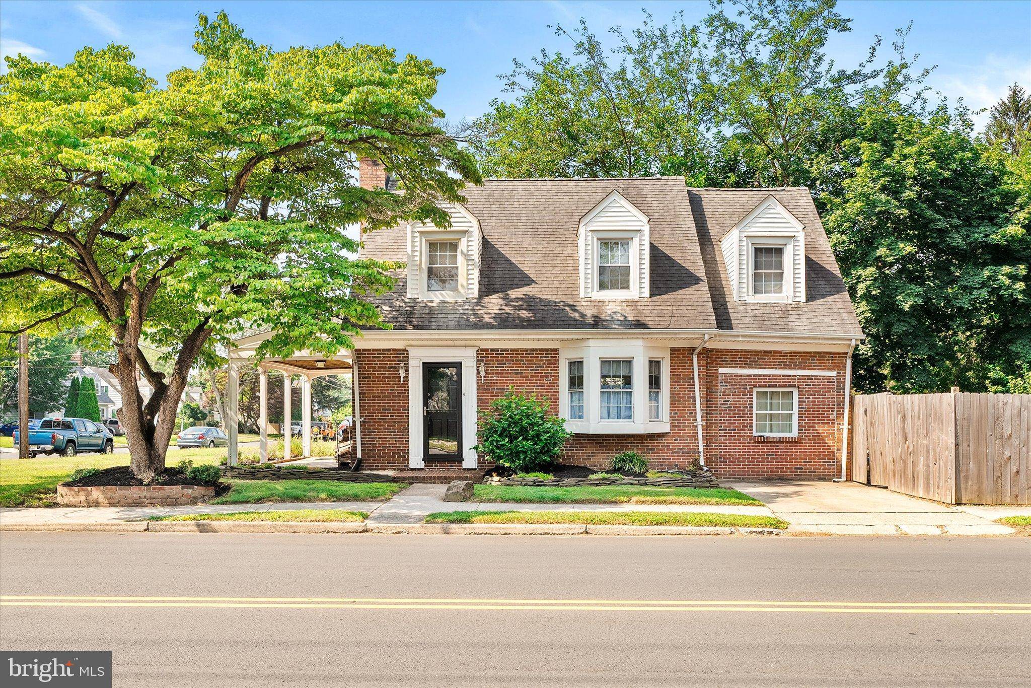 Hamilton, NJ 08610,71 HOMESTEAD AVE