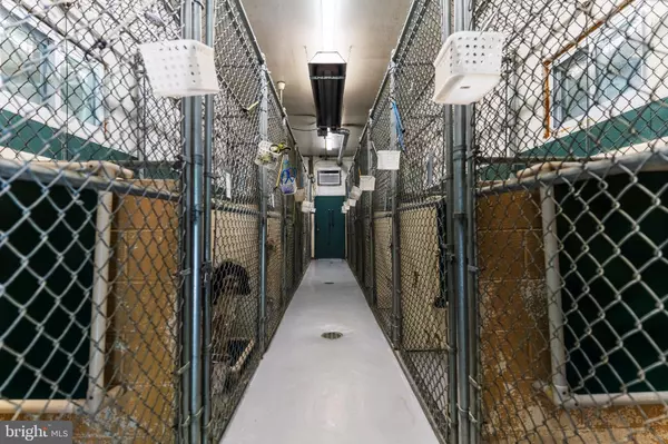 Chesterfield, NJ 08515,713 MONMOUTH RD