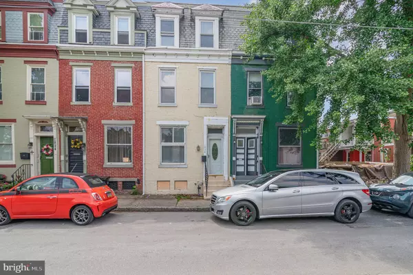 1828 PENN ST, Harrisburg, PA 17102