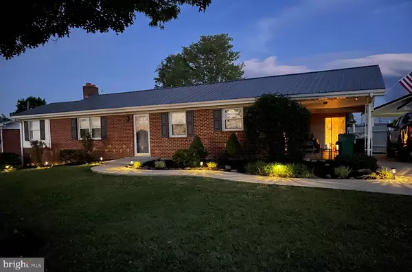 Petersburg, WV 26847,81 SUNSET DR