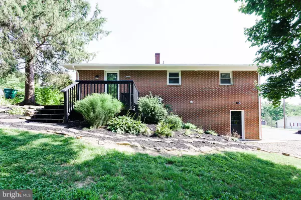 Chambersburg, PA 17202,1539 LAKE SHORE DR