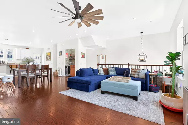 Warminster, PA 18974,415 TALL OAKS DR