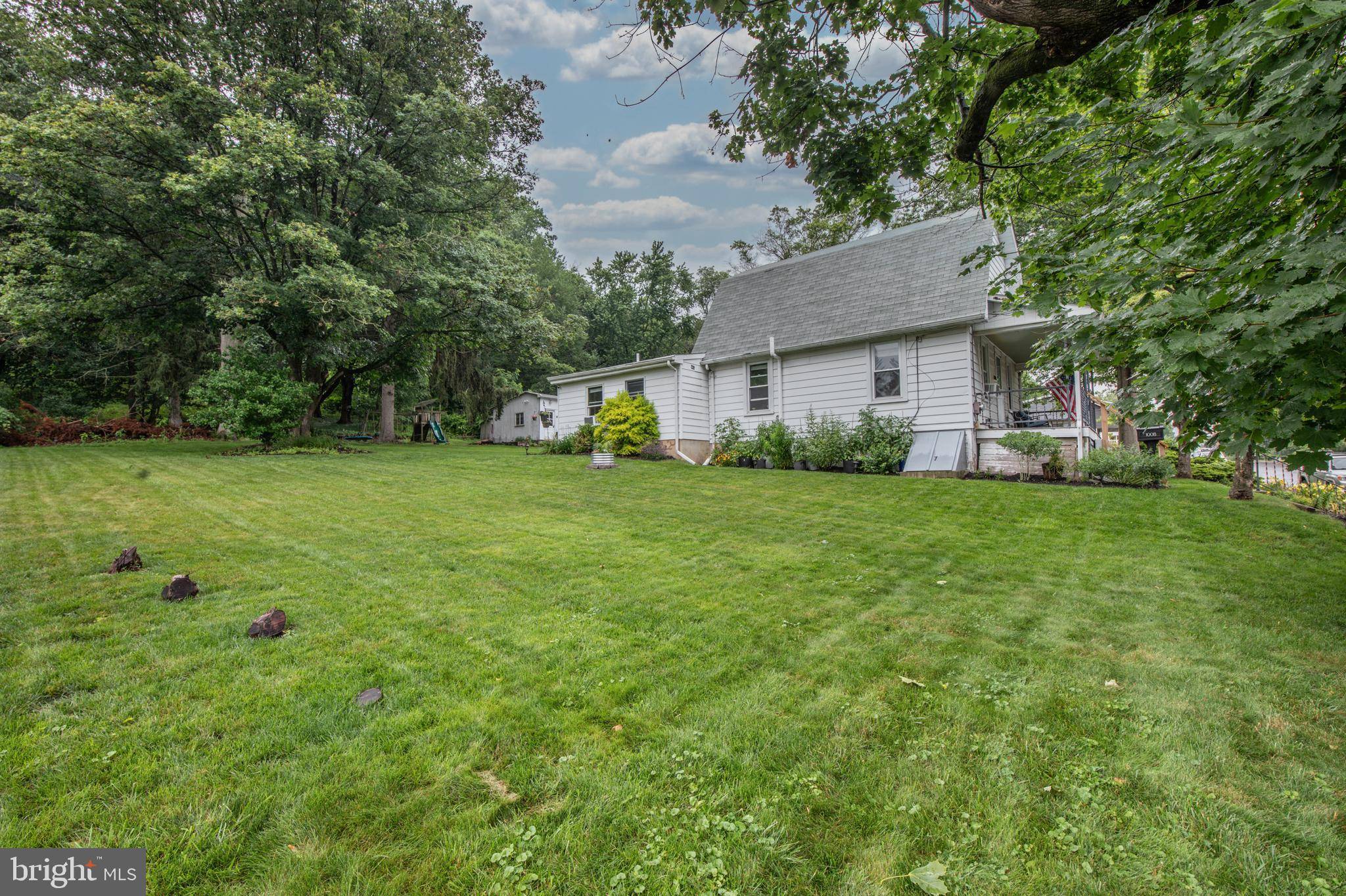 Perkasie, PA 18944,1008 N 7TH ST