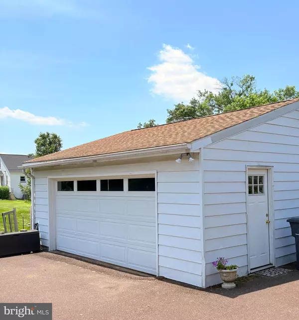 Pottstown, PA 19464,120 W 8TH ST
