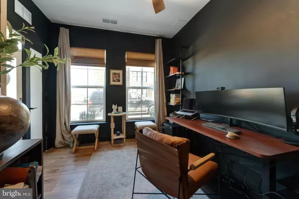 Reston, VA 20190,11237 BEAKER ST